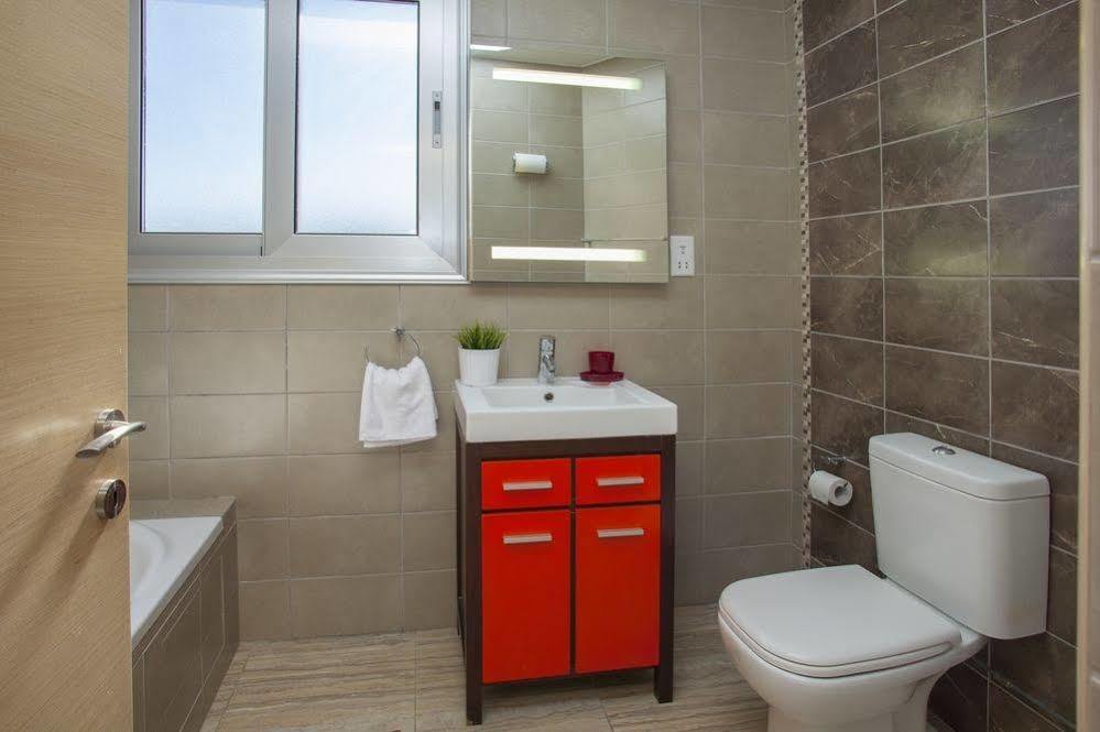 Fig Tree Bay Apartments 프로타라스 외부 사진